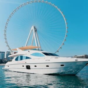 Dubai Marina: Yacht Tour with Breakfast or BBQ – Ultimate Luxurious Experience!